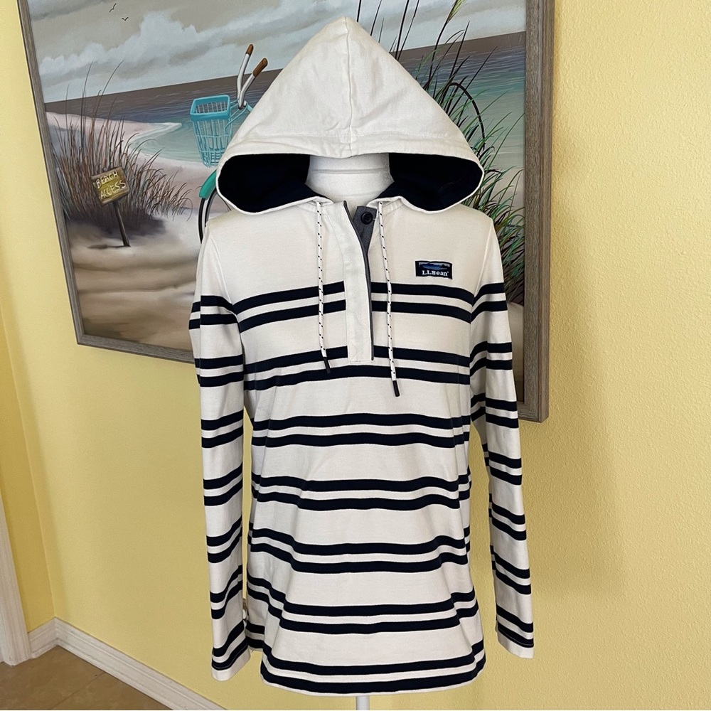 L.L. Bean Hooded Rugby Pullover Top M